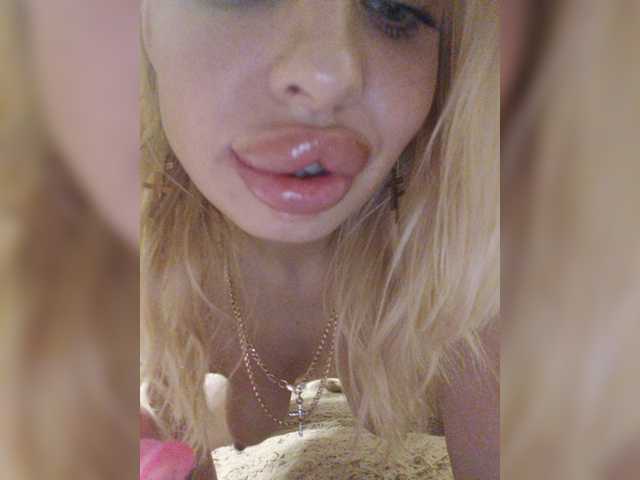 Djesikaa live cam on BongaCams