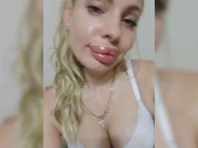 Djesikaa Live Webcam on BongaCams