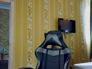 Secret_Smile Porn Show