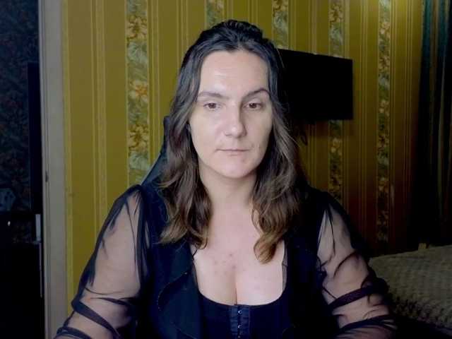 JaimeFoxy, live now on BongaCams