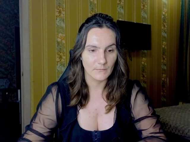 JaimeFoxy, live now on BongaCams