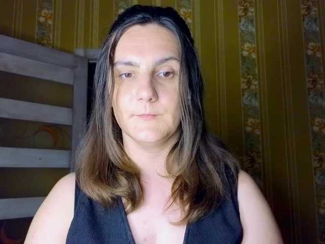 le modèle Secret_Smile est en webcam porno dans un show sur le site bongacams, il possède les tags suivants: White/Caucasian,Brunette,Shaved