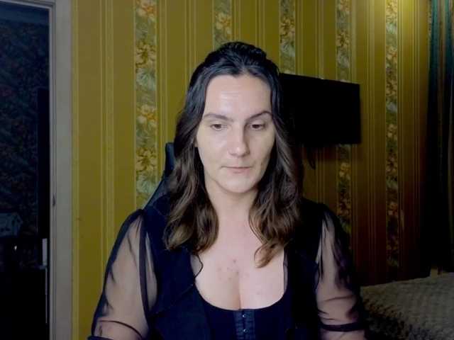 JaimeFoxy, live now on BongaCams