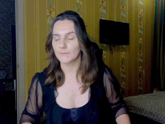 JaimeFoxy, live now on BongaCams