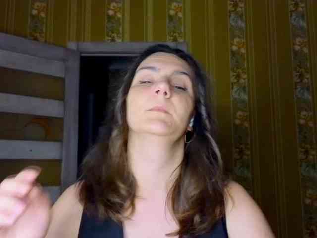 Secret_Smile webcam