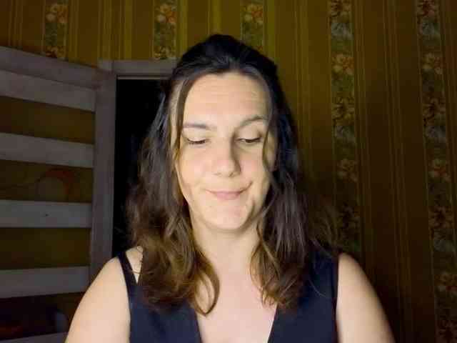 Secret_Smile webcam