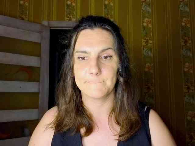 Secret_Smile webcam