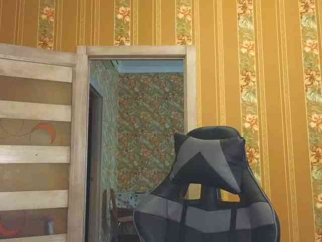 Secret_Smile webcam