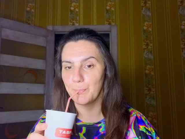 Secret_Smile webcam