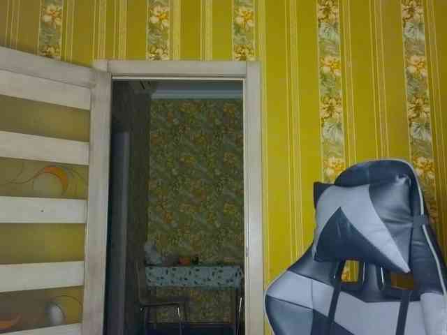 Secret_Smile webcam