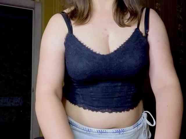 Secret_Smile webcam