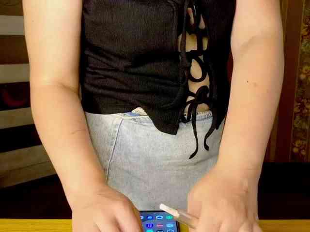 Secret_Smile webcam