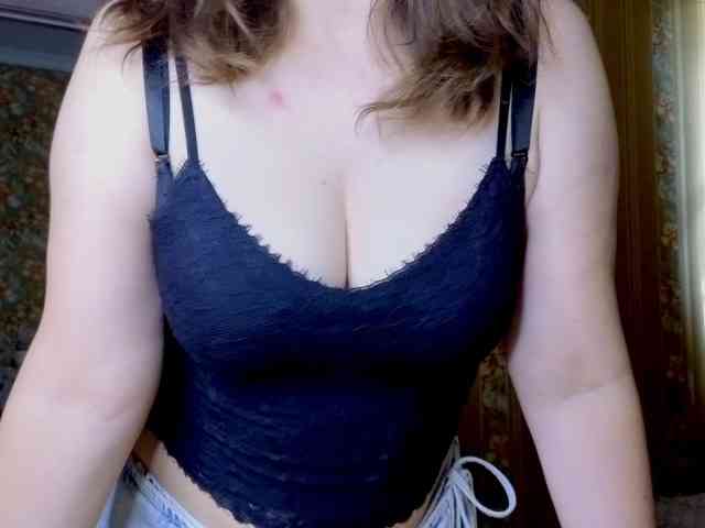 Secret_Smile webcam