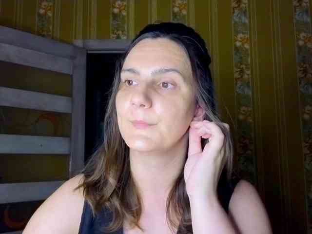 Secret_Smile webcam