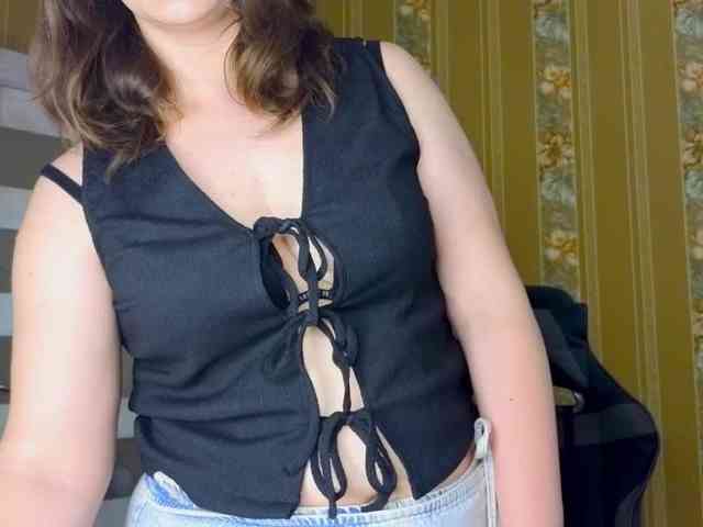 Secret_Smile webcam