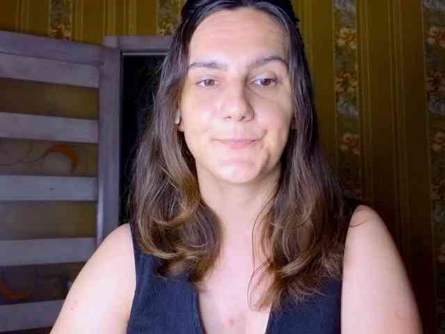 Secret_Smile webcam