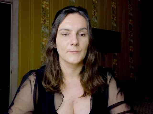 Secret_Smile webcam