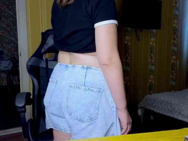 Secret_Smile webcam