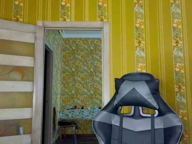 Secret_Smile webcam