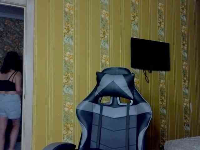 Secret_Smile webcam