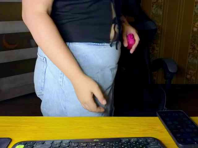 Secret_Smile webcam