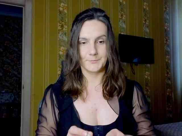 Secret_Smile webcam