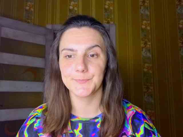 Secret_Smile webcam