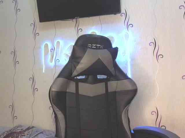 Secret_Smile webcam