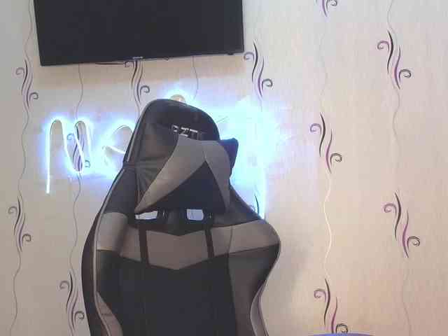 Secret_Smile webcam