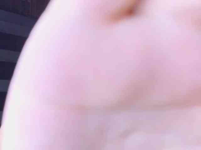 Secret_Smile webcam