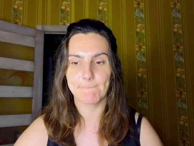 Secret_Smile webcam