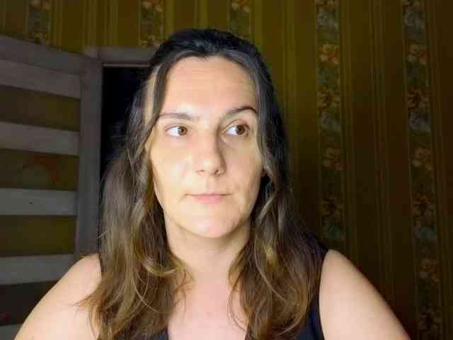 Secret_Smile webcam