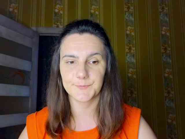 Secret_Smile webcam