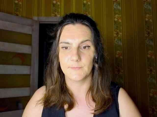Secret_Smile webcam