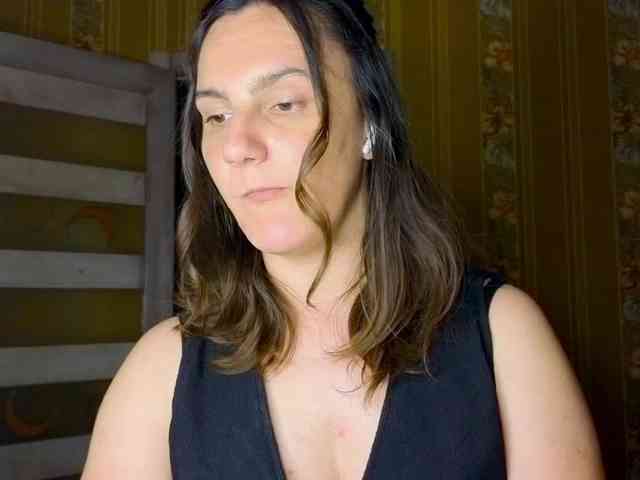 Secret_Smile webcam
