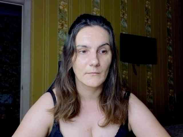 Secret_Smile webcam