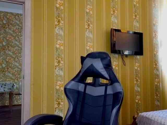 Secret_Smile webcam
