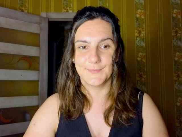 Secret_Smile webcam