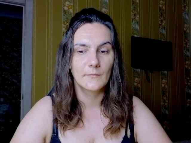 Secret_Smile webcam