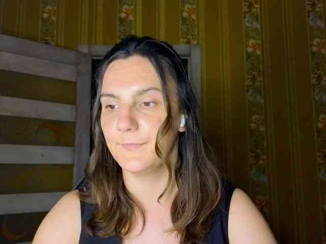 Secret_Smile webcam