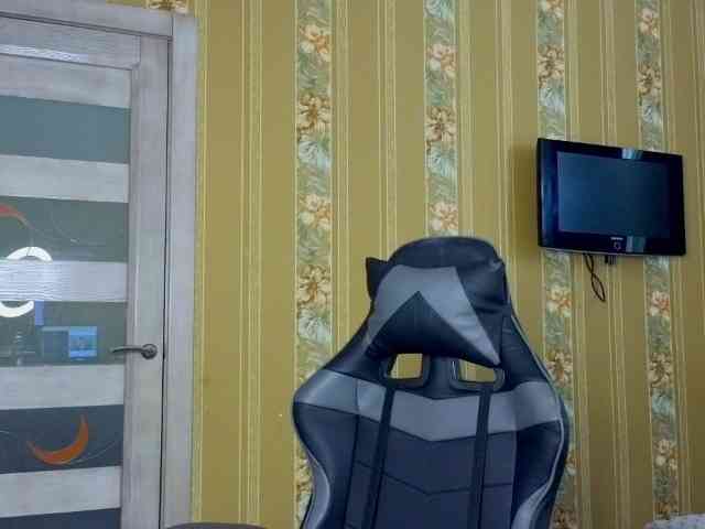 Secret_Smile webcam