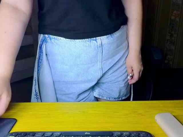 Secret_Smile webcam