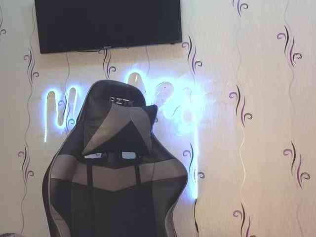 Secret_Smile webcam