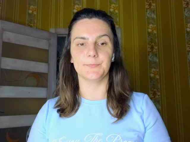 Secret_Smile webcam