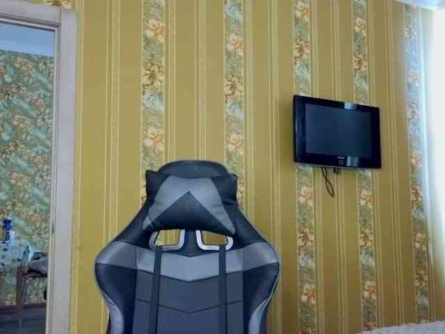 Secret_Smile webcam