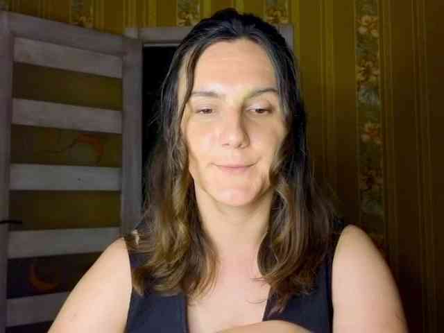 Secret_Smile webcam