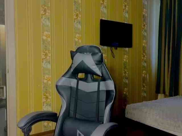 Secret_Smile webcam