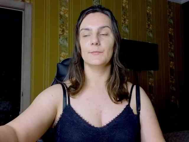 Secret_Smile webcam