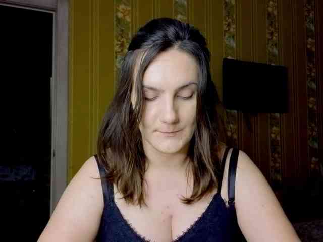 Secret_Smile webcam