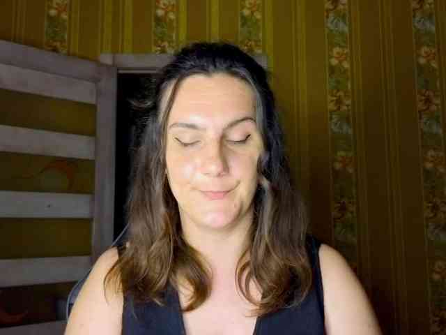 Secret_Smile webcam